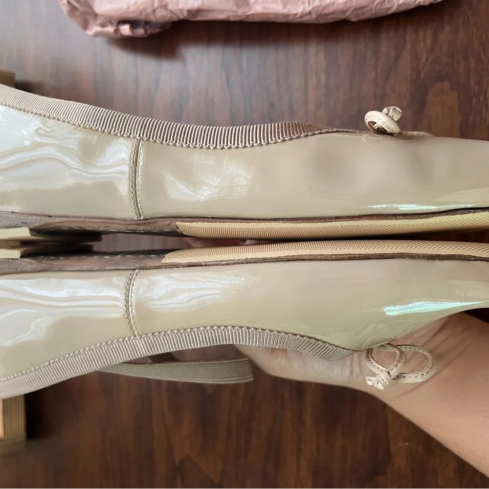 Miu Miu Tan Flats with Flexible Design